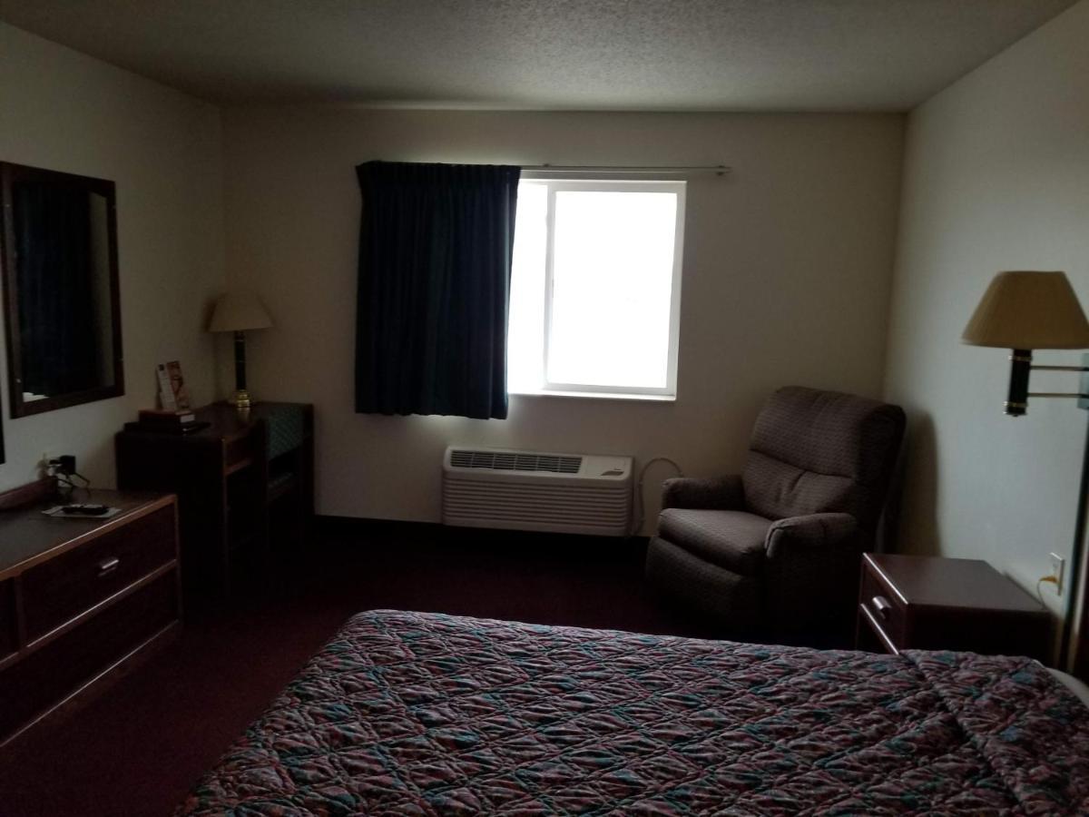Bilmar Inn & Suites Dell Rapids Exterior foto